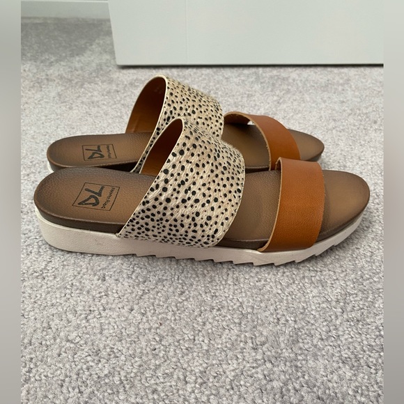 Dirty Laundry Coastline Cheetah Sandal Size 7.5 - Picture 1 of 6